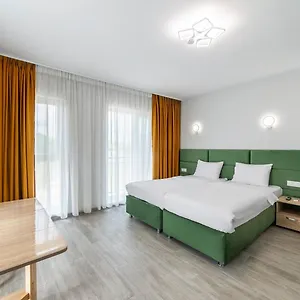 By Citybookings Апарт-отель Отопени